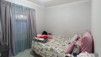Bed Room 1 - 8 square meters of property in Lotus Gardens