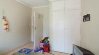 Bed Room 1 - 13 square meters of property in Sinoville