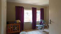 Bed Room 2 - 15 square meters of property in Sinoville