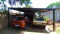 Carport  - 33 square meters of property in Sinoville