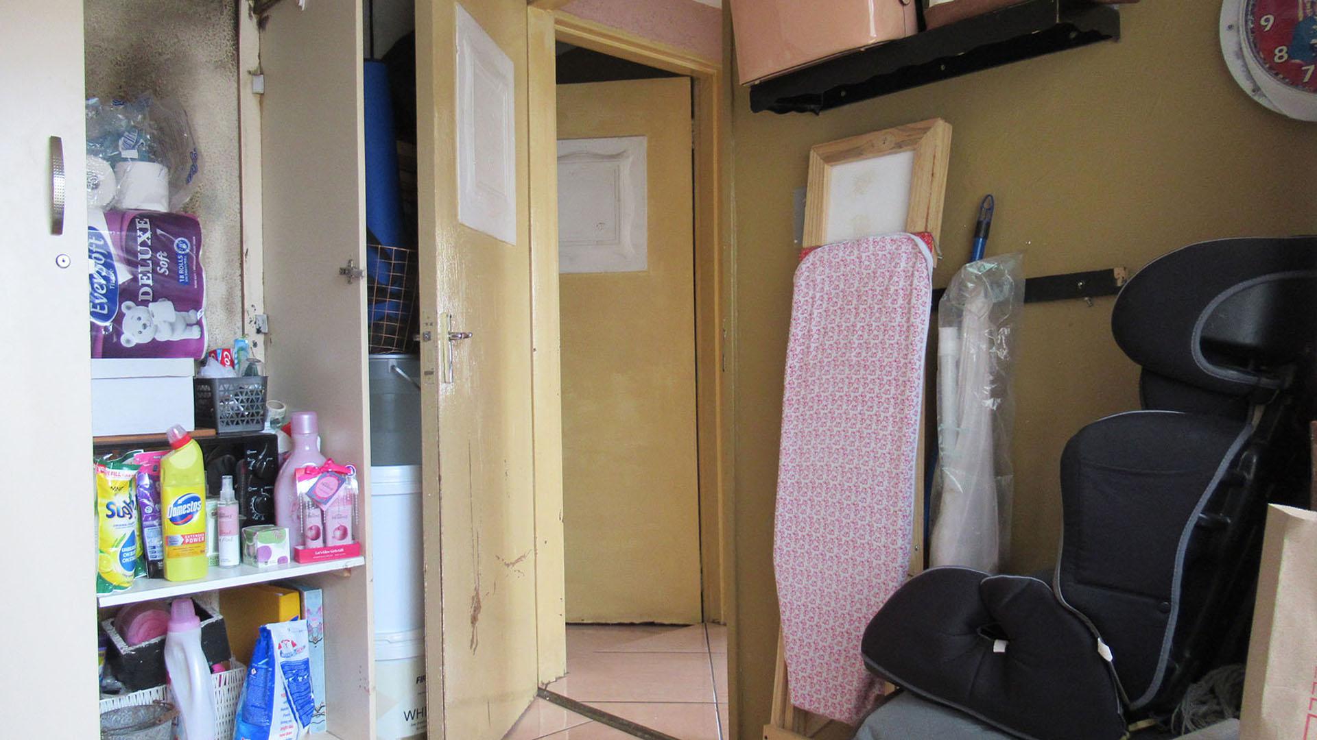 Bed Room 2 - 29 square meters of property in Kew