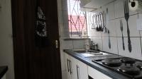 Kitchen - 17 square meters of property in Kew