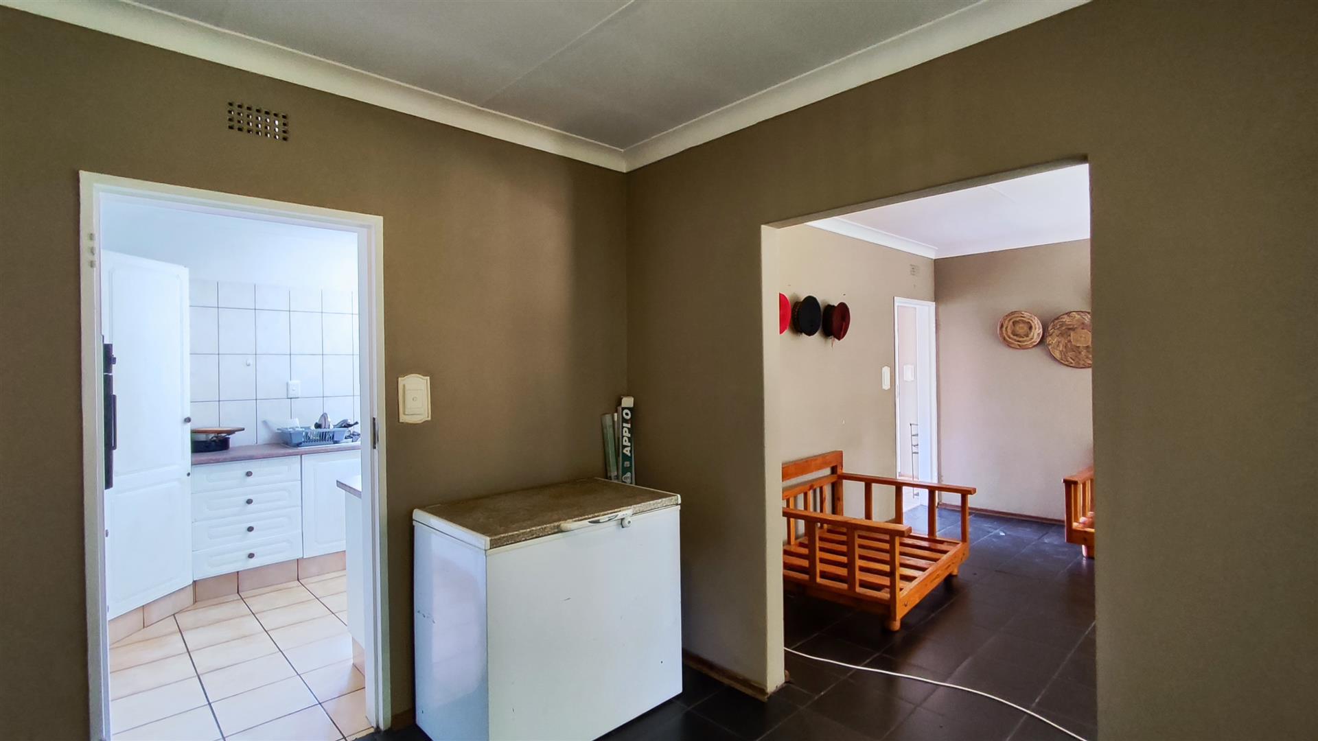 Dining Room - 12 square meters of property in Birchleigh