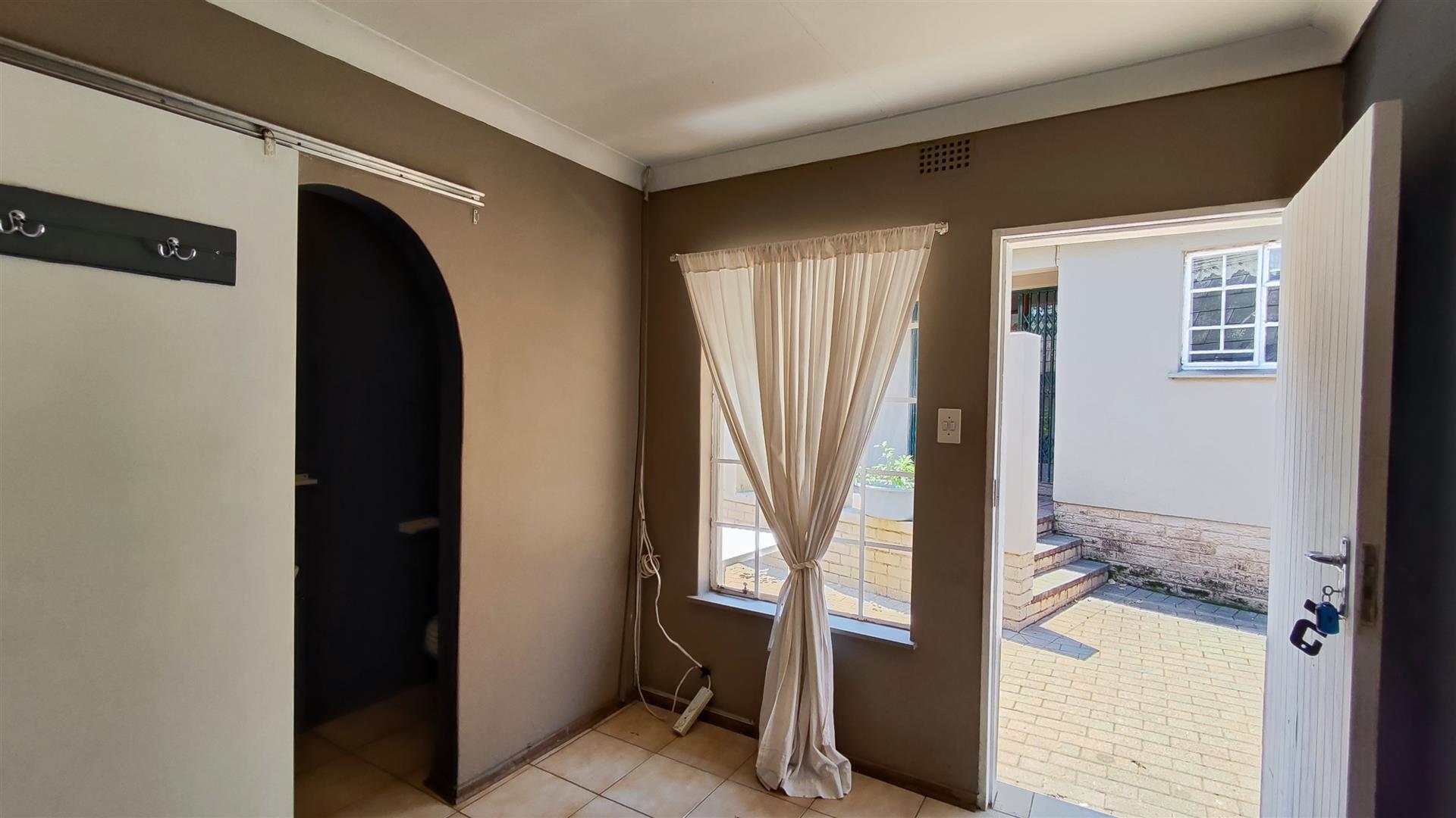 Bed Room 2 - 40 square meters of property in Birchleigh