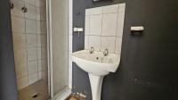 Bathroom 2 - 10 square meters of property in Birchleigh