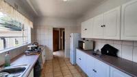 Kitchen - 34 square meters of property in Birchleigh