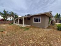  of property in Oudtshoorn
