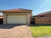 3 Bedroom 2 Bathroom Cluster for Sale for sale in Southdowns Estate