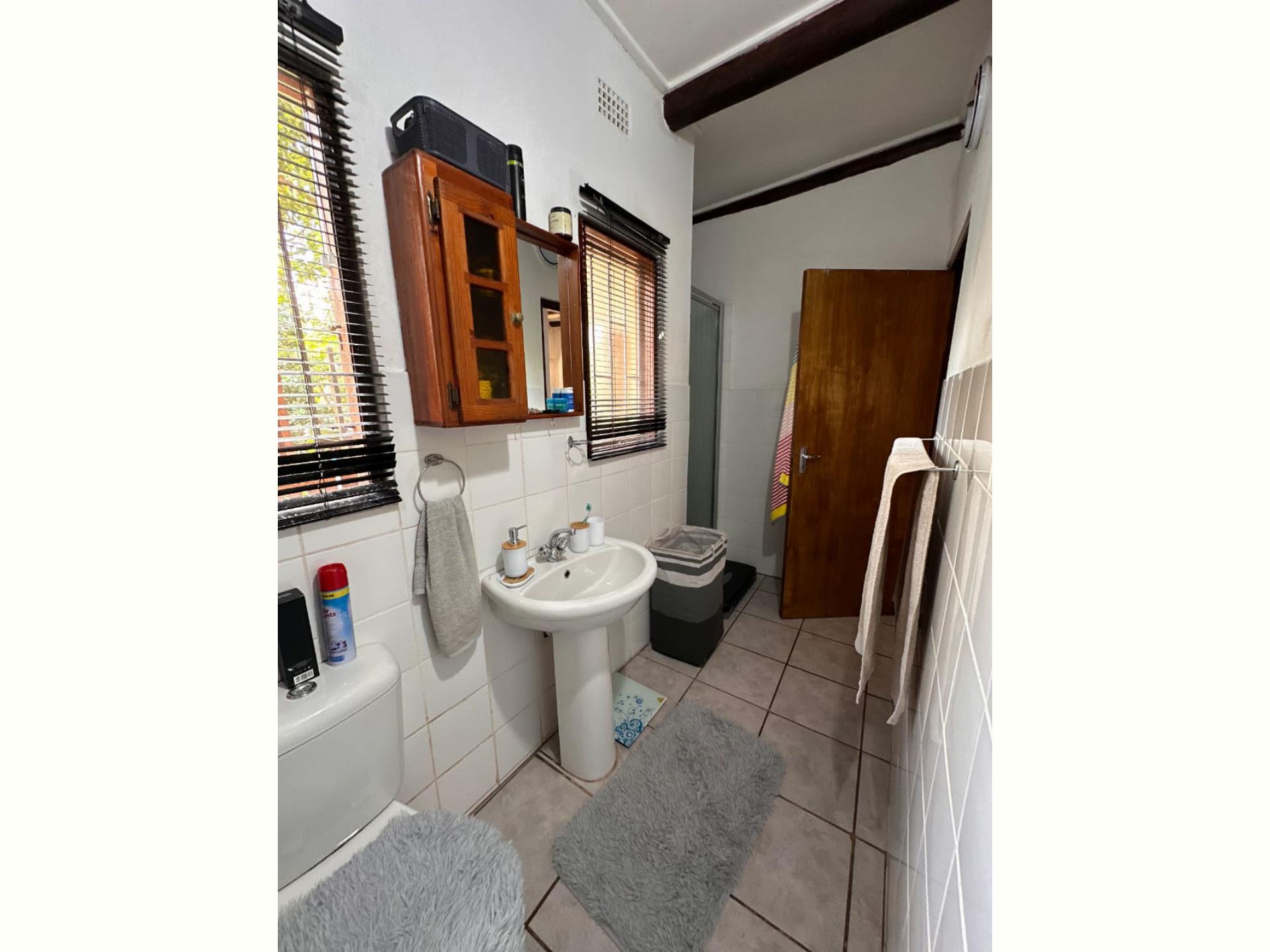  of property in Umzumbe