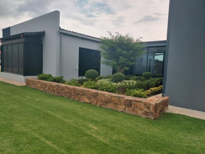 Commercial for Sale For Sale in Nigel - MR700269