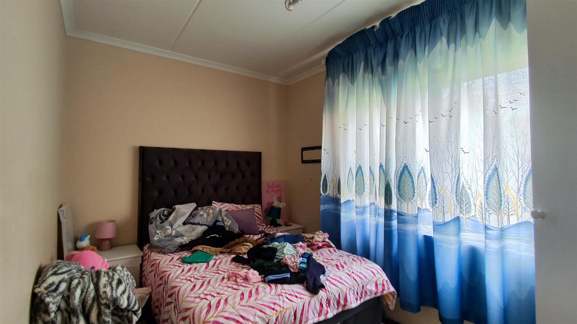 Bed Room 1 - 13 square meters of property in Helderwyk Estate