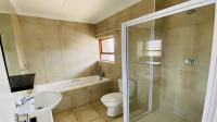Bathroom 1 - 7 square meters of property in Helderwyk Estate