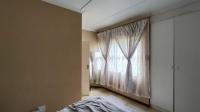 Bed Room 2 - 16 square meters of property in Helderwyk Estate