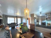  of property in Die Hoewes