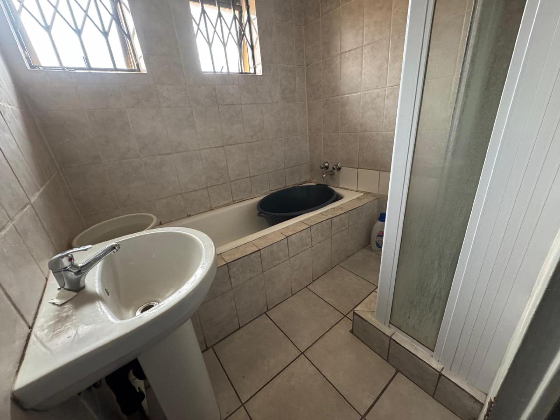  of property in Creswell Park