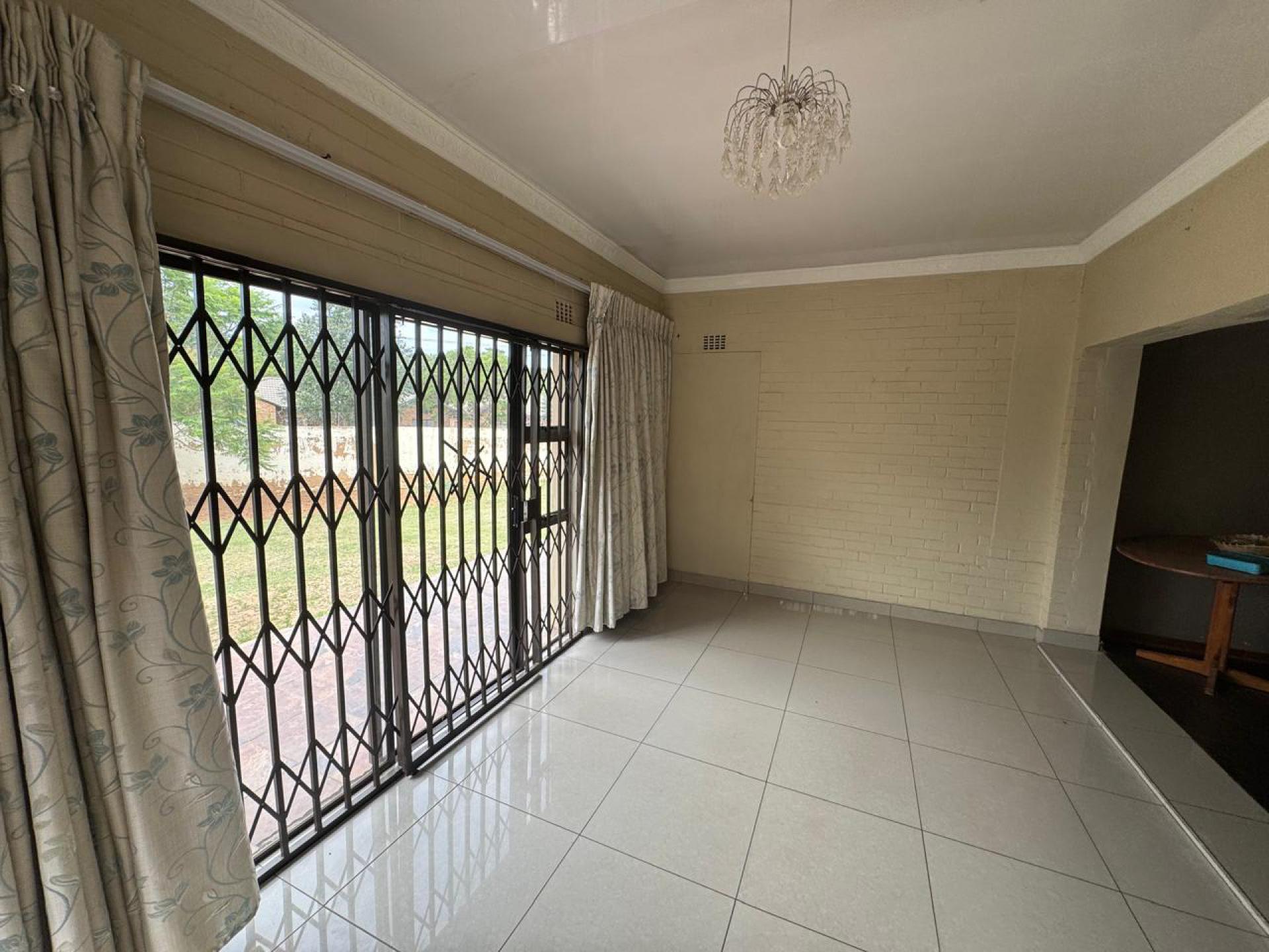  of property in Creswell Park