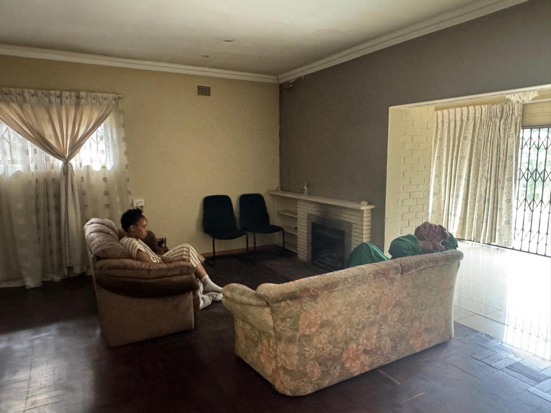  of property in Creswell Park