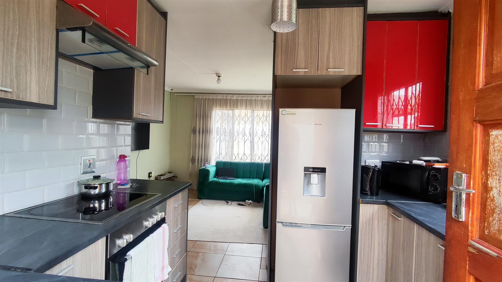 Kitchen - 10 square meters of property in Protea Glen
