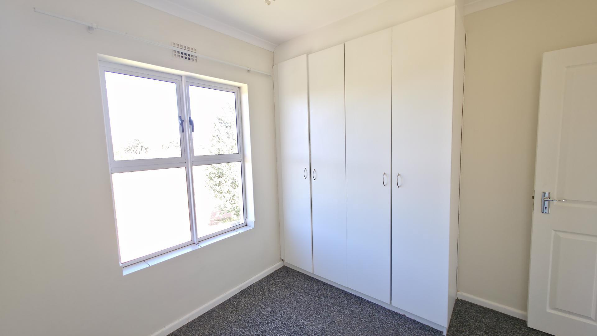 Bed Room 1 of property in Buh Rein