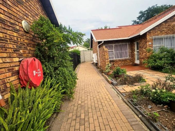 2 Bedroom Simplex for Sale For Sale in Witfield - MR700371