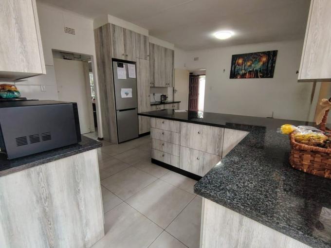 3 Bedroom House for Sale For Sale in Brackenhurst - MR700375