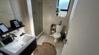 Bathroom 2 of property in Oakdene