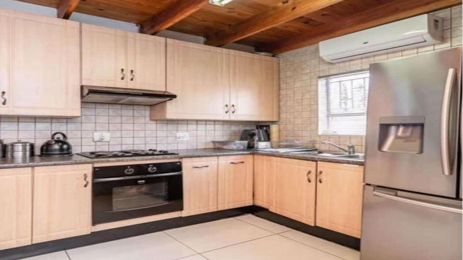 Kitchen of property in Edleen