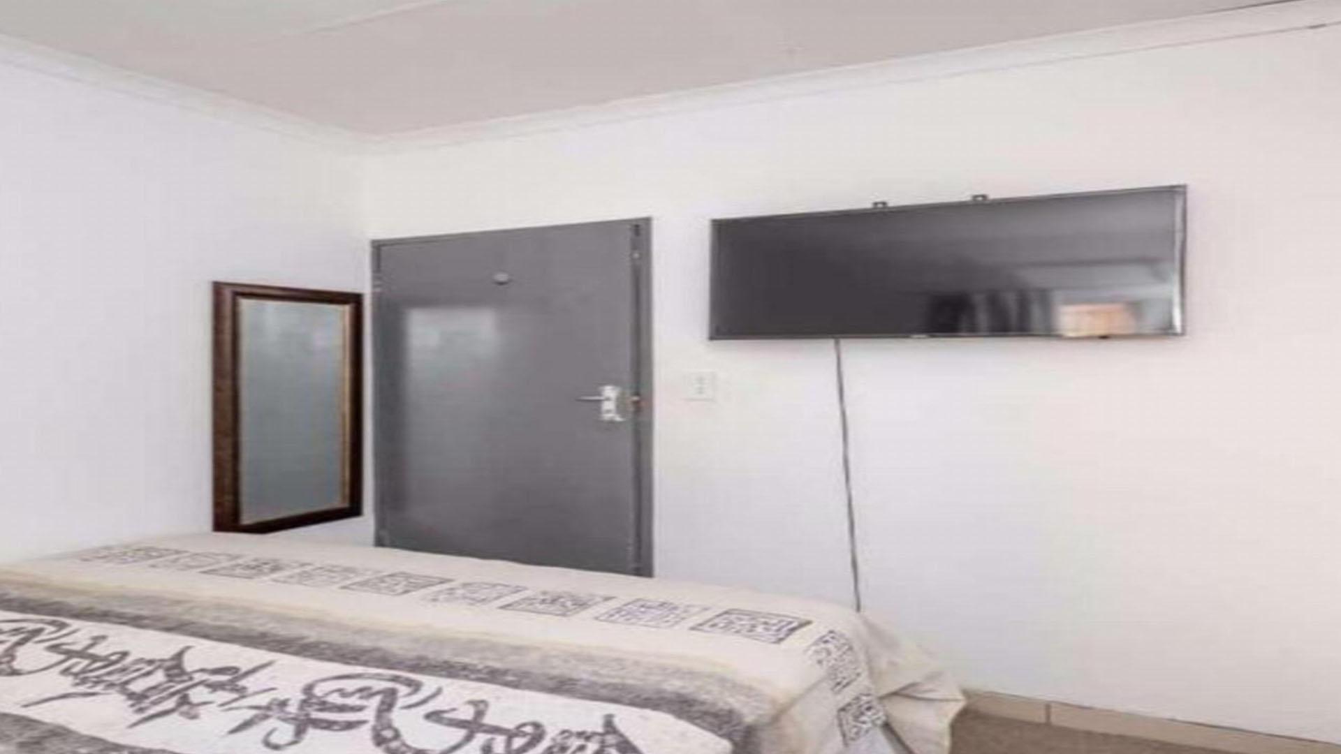 Bed Room 2 of property in Edleen