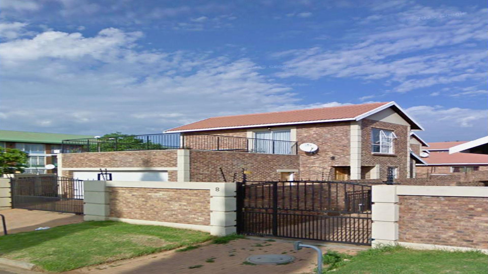 Front View of property in Edleen