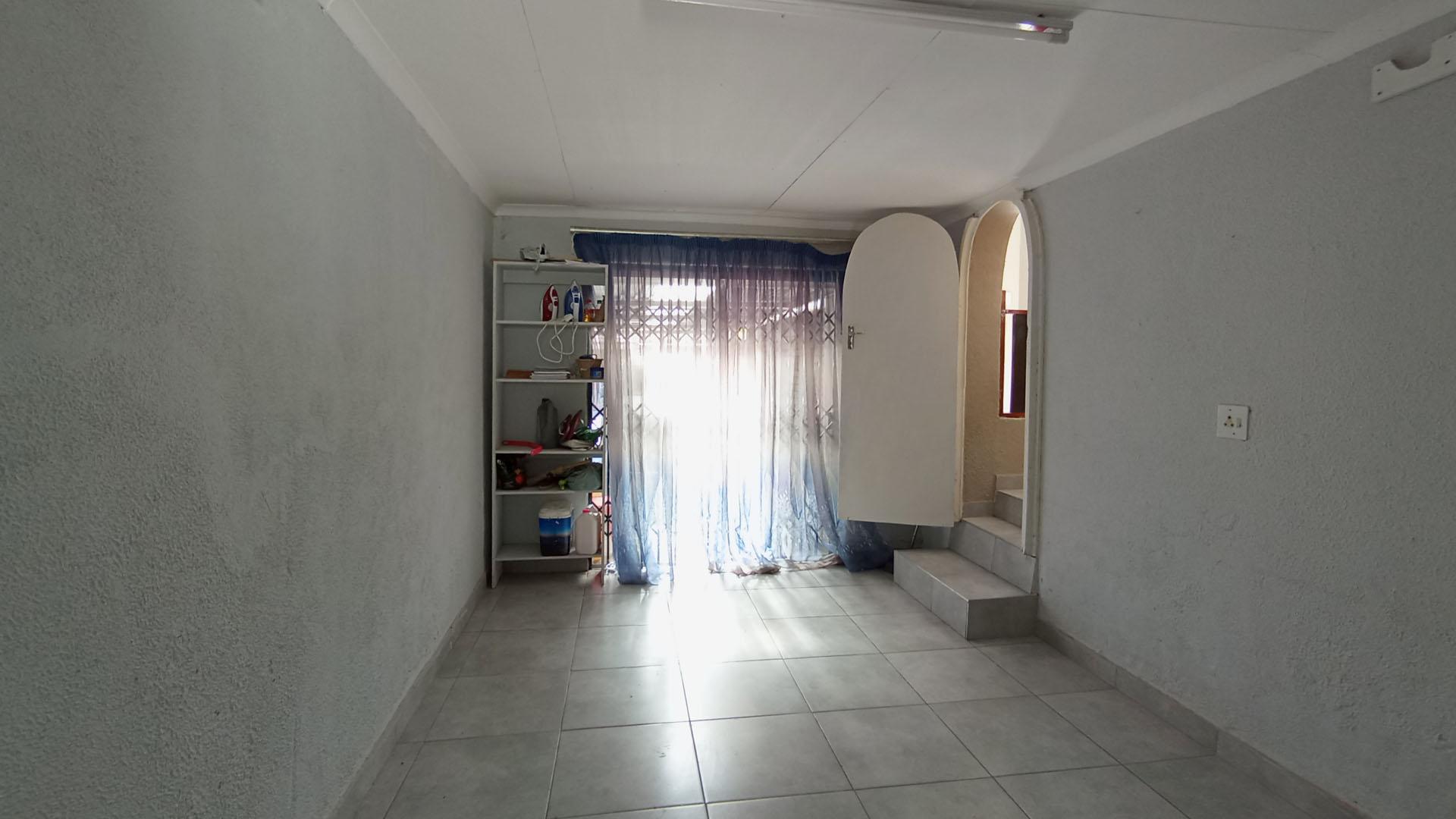 Store Room of property in Die Hoewes