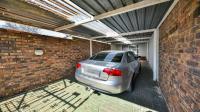 Carport  of property in Die Hoewes