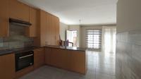 Kitchen - 11 square meters of property in Die Hoewes