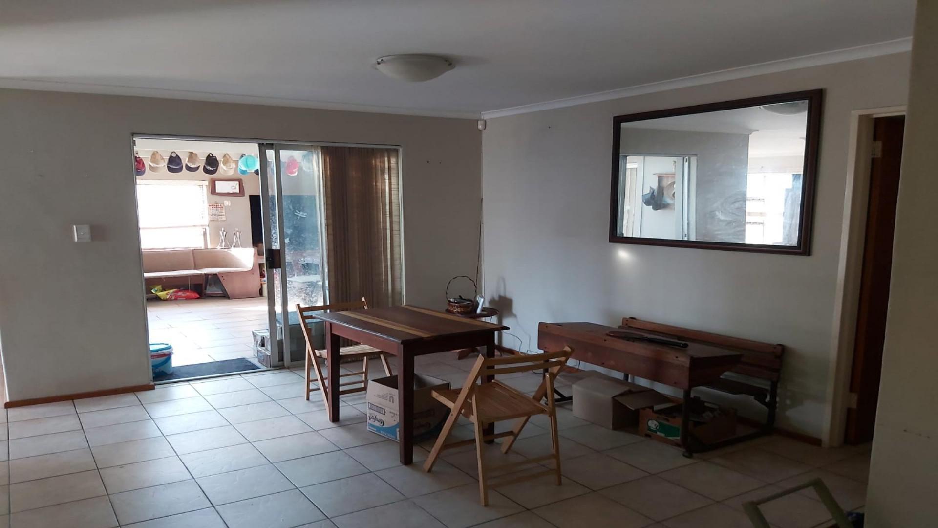 Dining Room - 20 square meters of property in Joostenberg