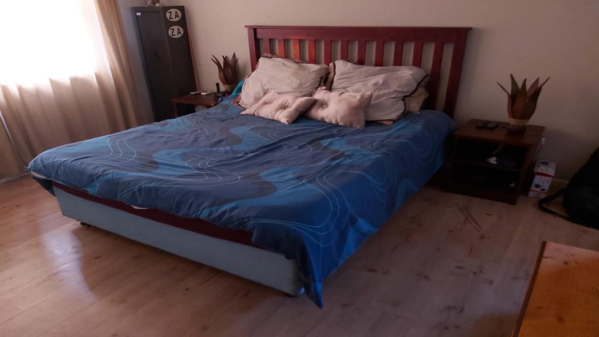 Bed Room 1 - 12 square meters of property in Joostenberg