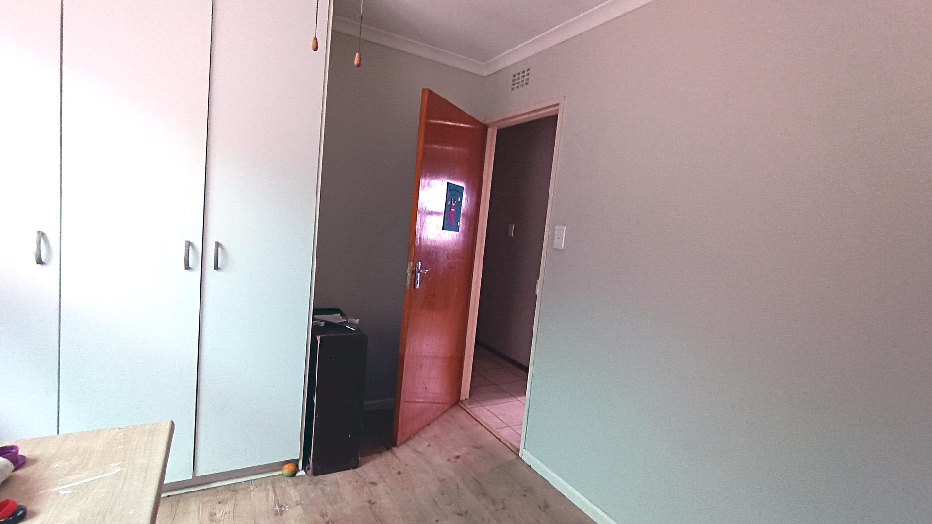 Bed Room 1 - 12 square meters of property in Joostenberg