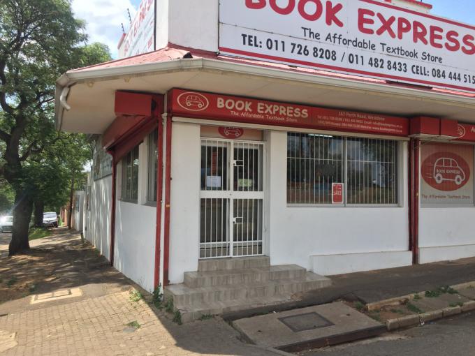 House for Sale For Sale in Westdene (JHB) - MR700439