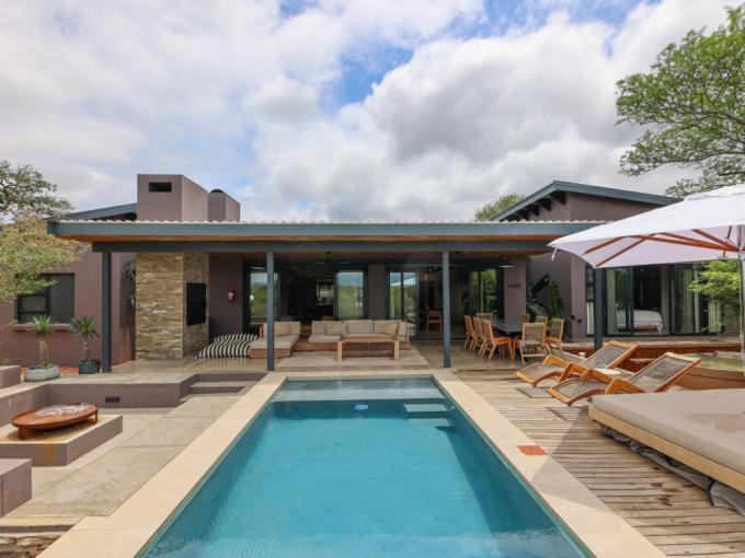 4 Bedroom House for Sale For Sale in Hoedspruit - MR700498