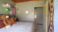 Bed Room 2 - 10 square meters of property in Karenpark