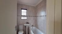 Bathroom 1 - 5 square meters of property in Dawn Park