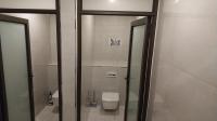 Bathroom 1 of property in Primrose