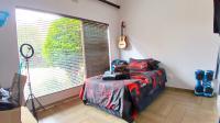 Bed Room 1 of property in Oberholzer