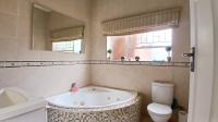 Bathroom 1 of property in Oberholzer