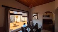 Dining Room - 14 square meters of property in Oberholzer