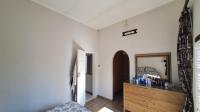 Main Bedroom - 18 square meters of property in Oberholzer