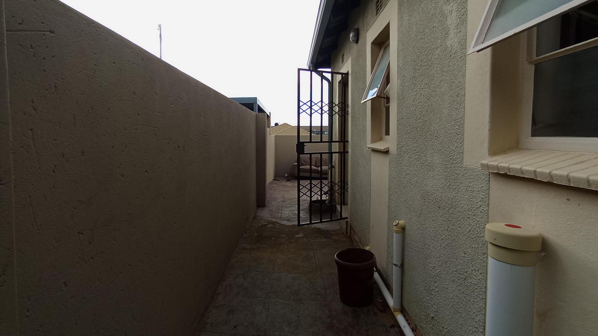 Backyard of property in Riverside View