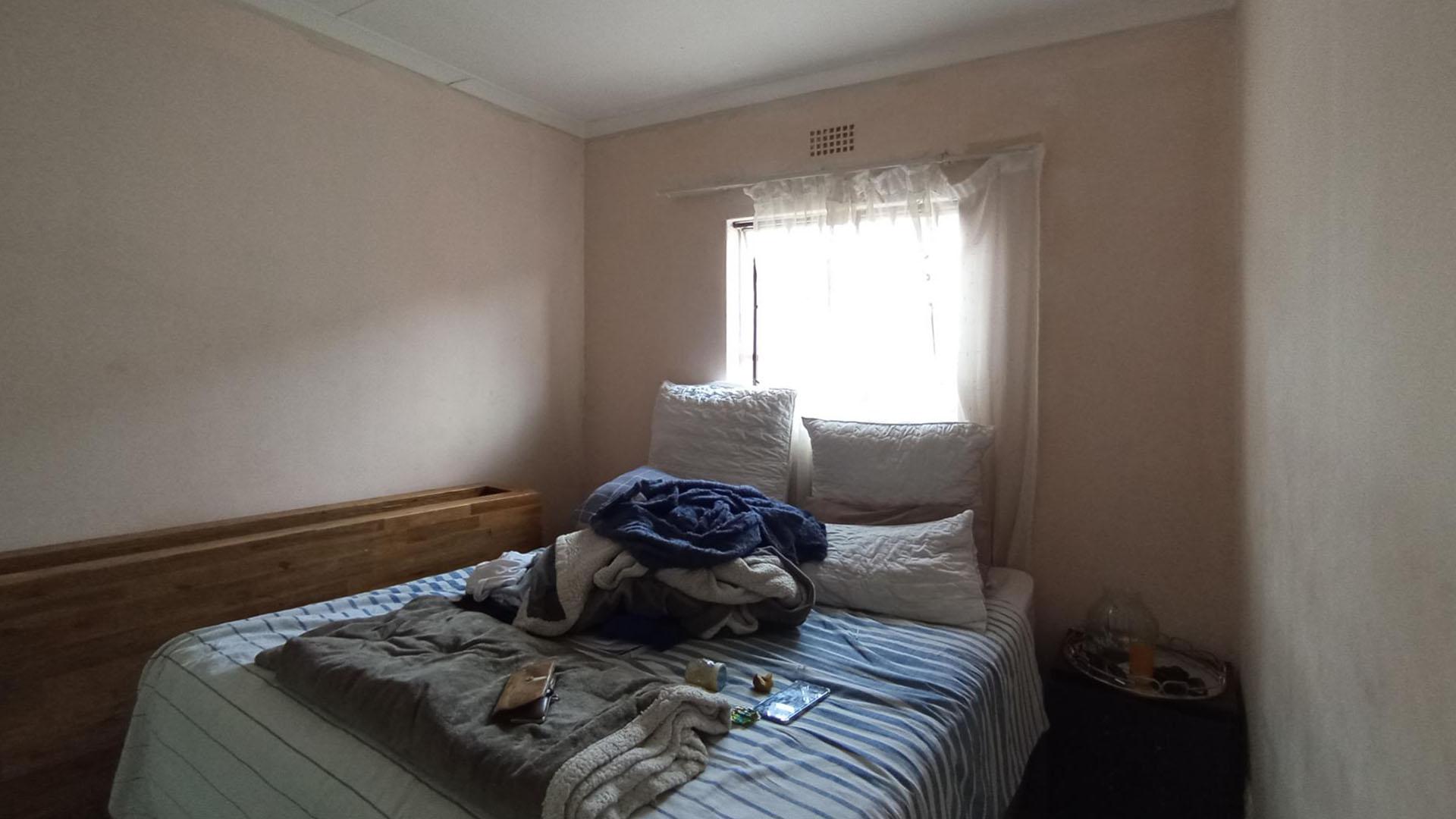 Bed Room 2 - 10 square meters of property in Riverside View