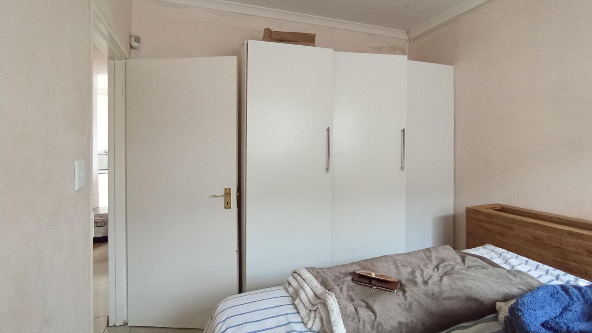 Bed Room 2 - 10 square meters of property in Riverside View