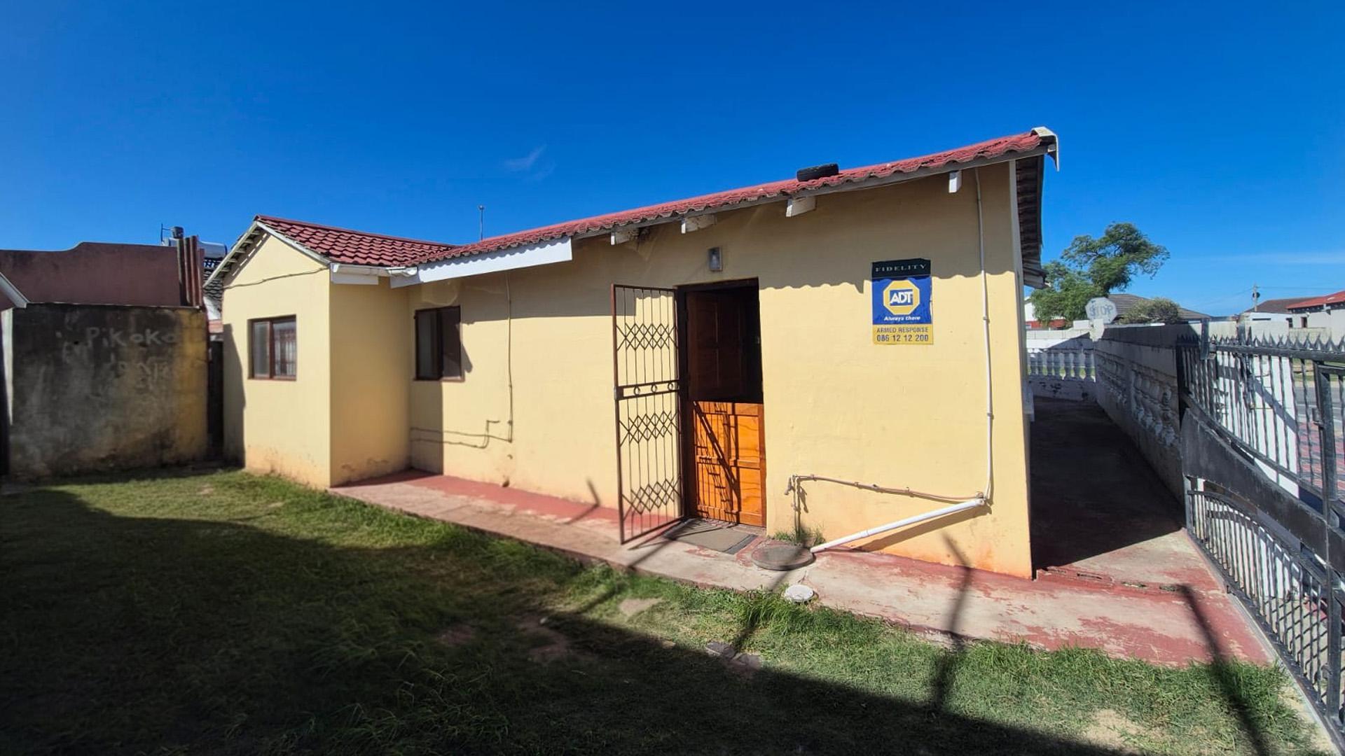 Backyard of property in Motherwell