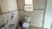 Main Bathroom of property in Motherwell