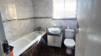 Bathroom 1 of property in Motherwell